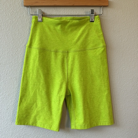 Beyond Yoga Spacedye Keep Pace 5" Short - Picture 4 of 4